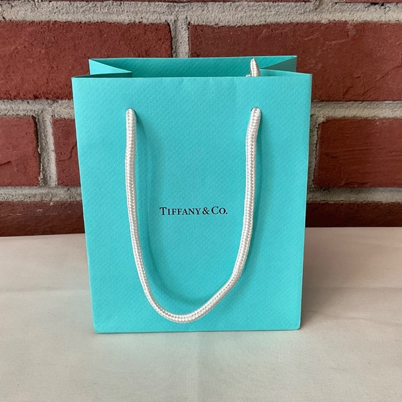 Tiffany & Co.Iconic Blue Small Gift Paper Bag NEW - Picture 10 of 10